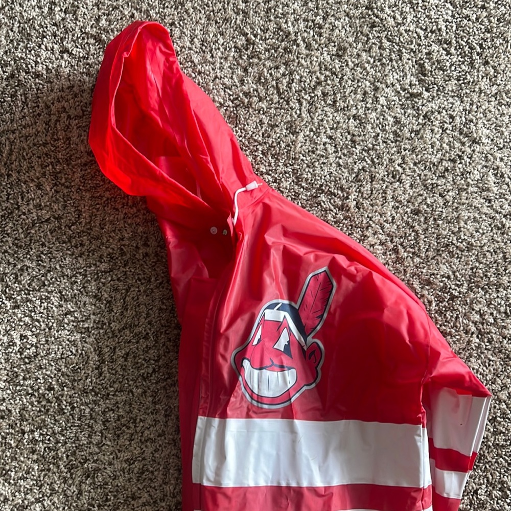 Cleveland Indians rain coat. Mens